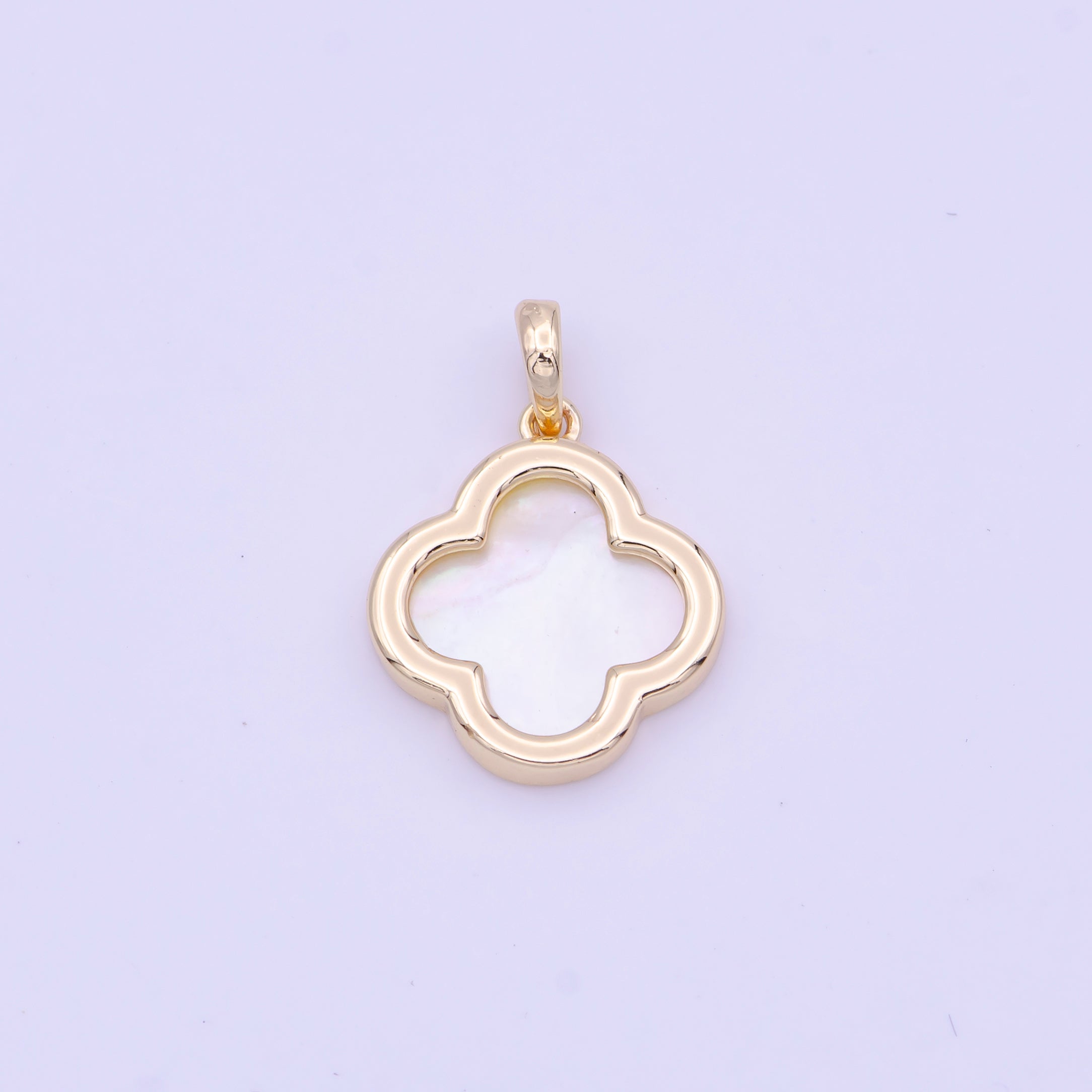 Shell Pearl Quatrefoil Clover Gold Pendant in Gold & Silver H-220 H-275