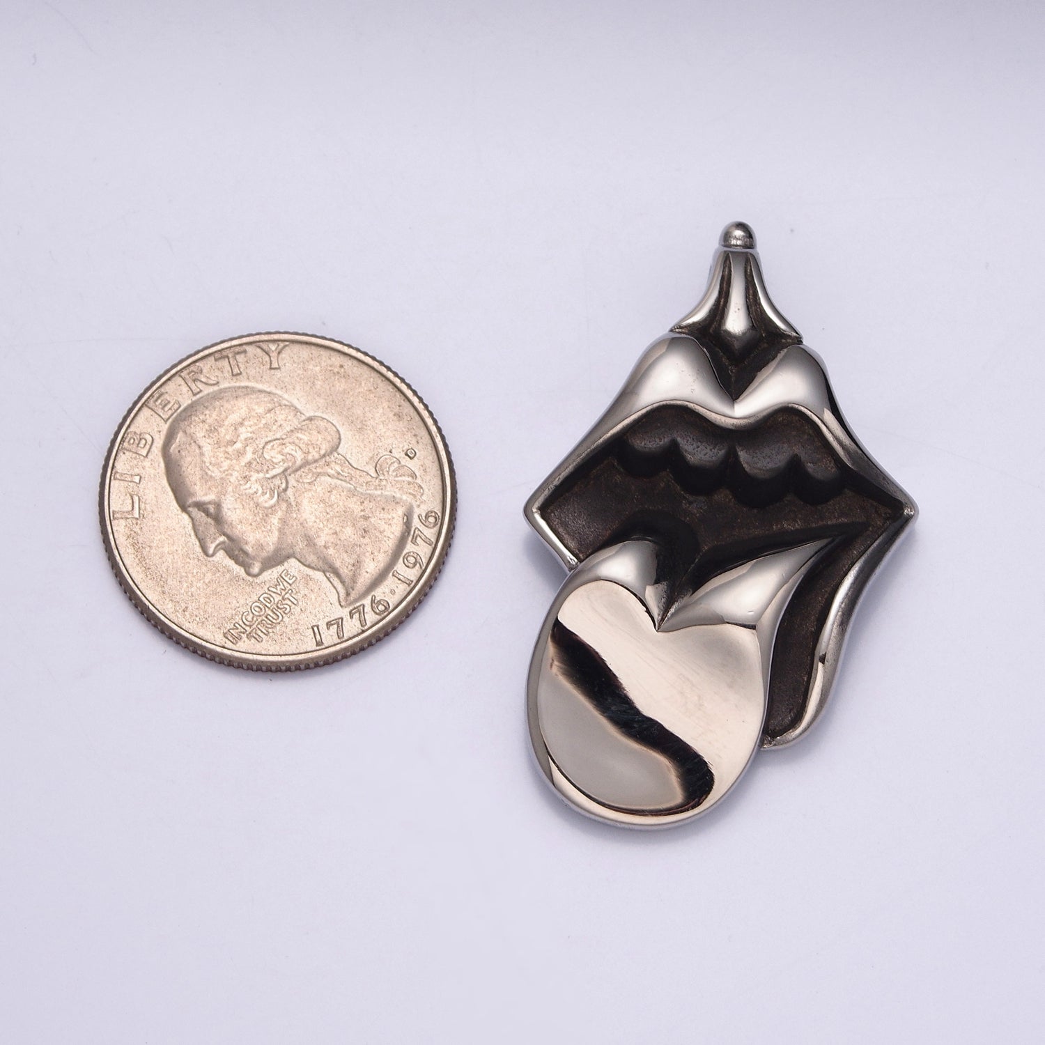 Silver Rock Music Lips Tongue Pendant Stainless Steel Charm Mouth Rock and Roll X-625 - DLUXCA