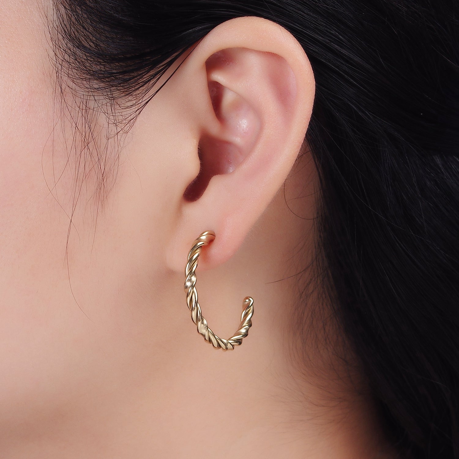 Stainless Steel 30mm Thin Braided Twist C-Shaped Hoop Earrings | AE708 - DLUXCA