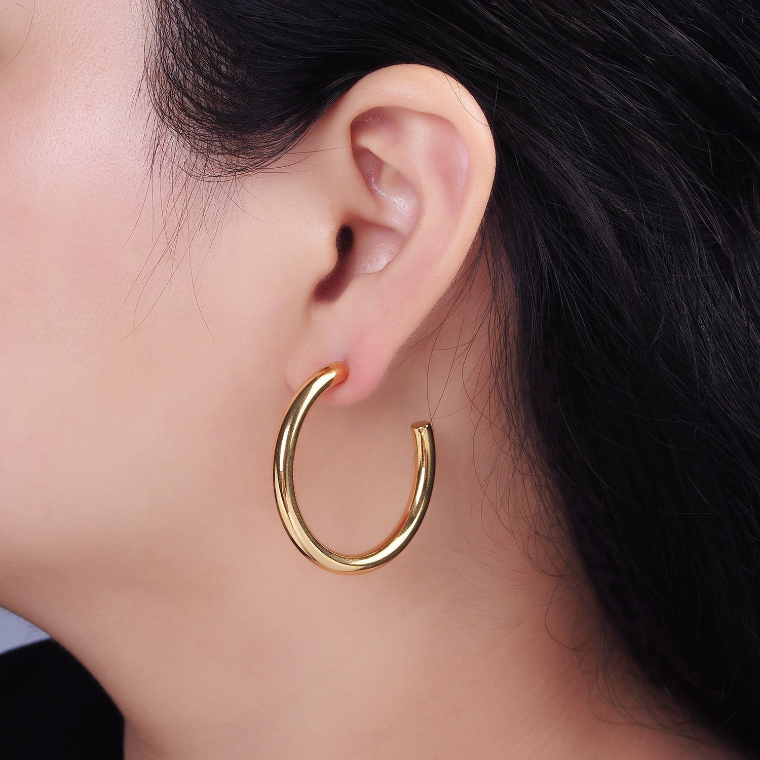 Stainless Steel 30mm, 35mm, 40mm Minimalist C-Shaped Hoop Earrings in Gold & Silver | AE223 - AE228 - DLUXCA