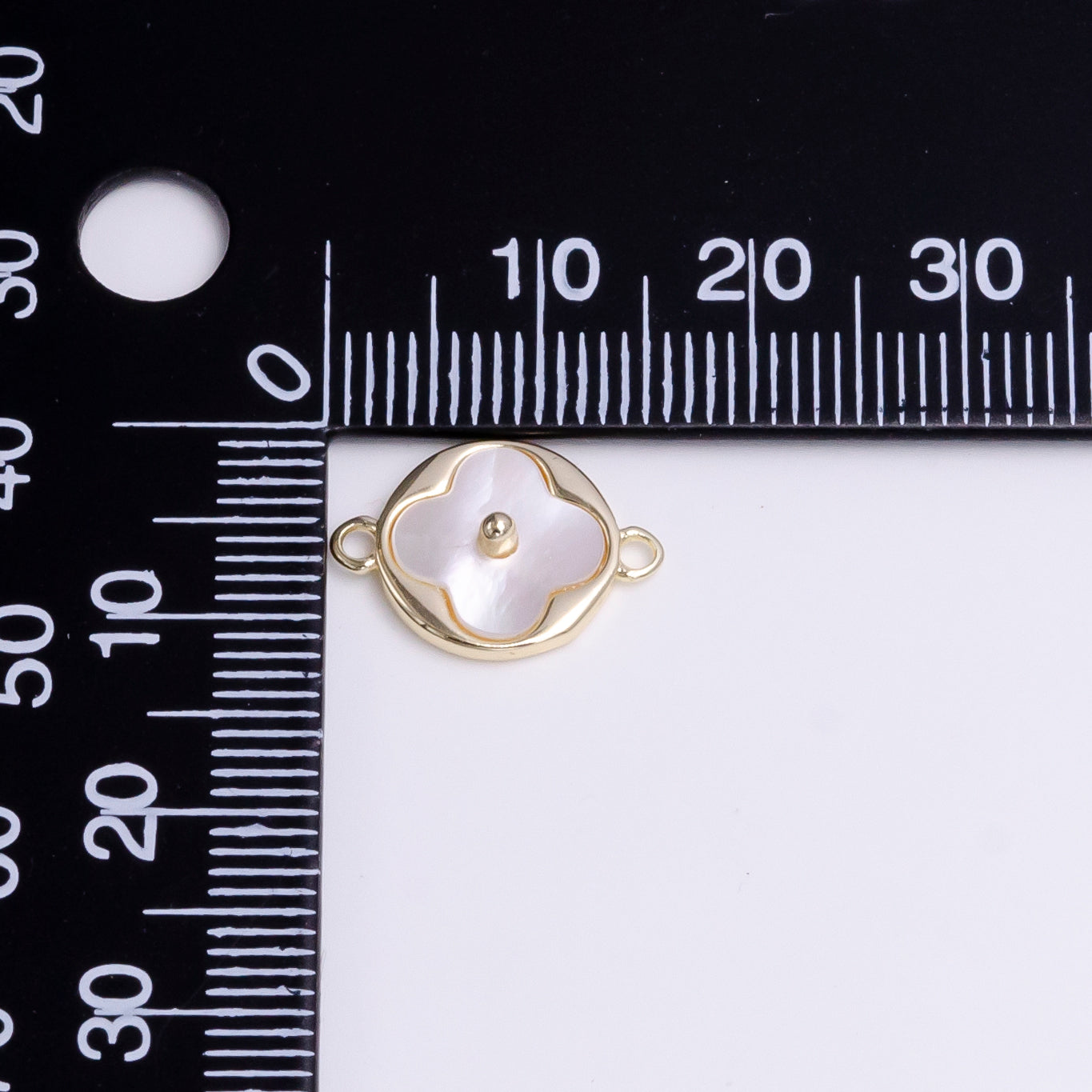 14K Gold Filled 11mm White Shell Pearl Quatrefoil Clover Round Connector | Y751 - DLUXCA