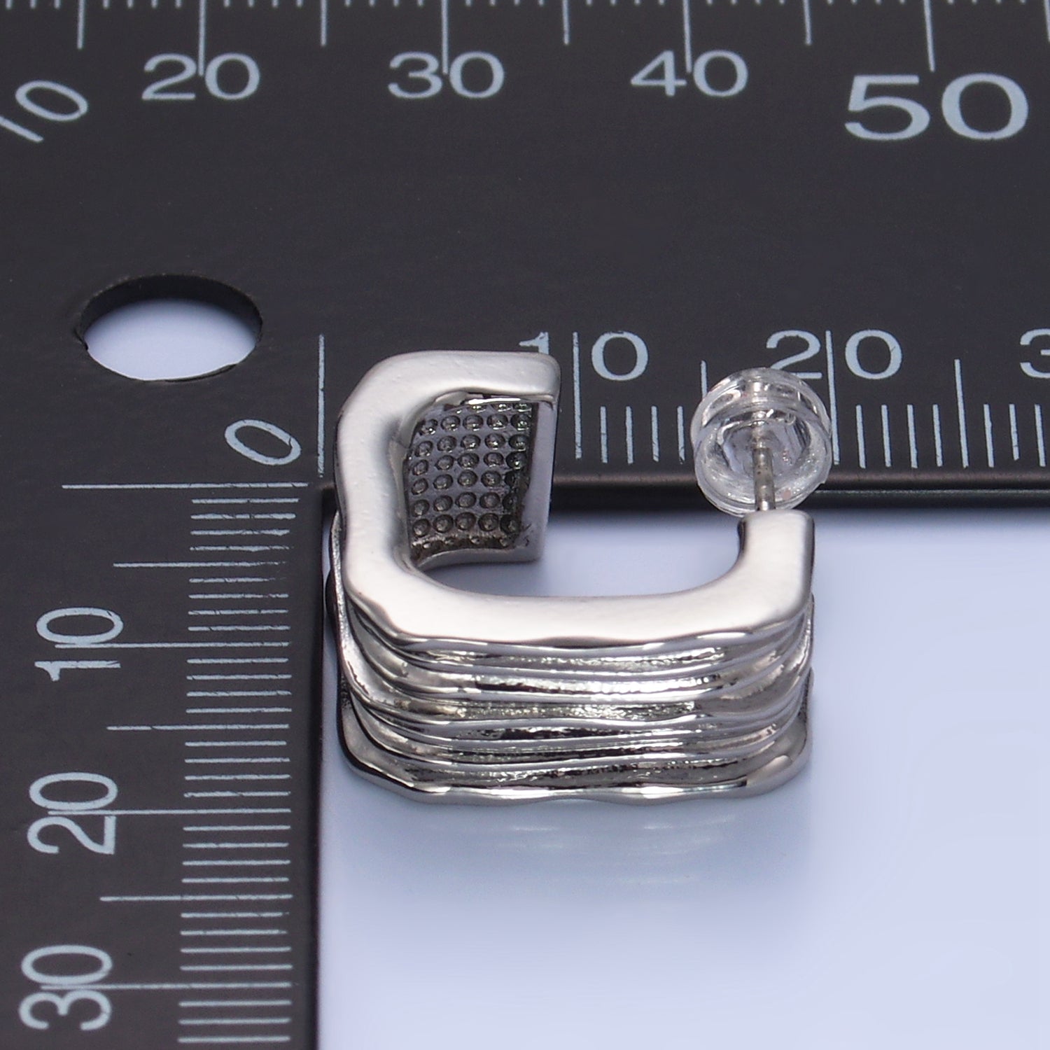 24K Gold Filled 20mm Molten Lined Square J-Shaped Hoop Earrings in Gold & Silver | P378 P385