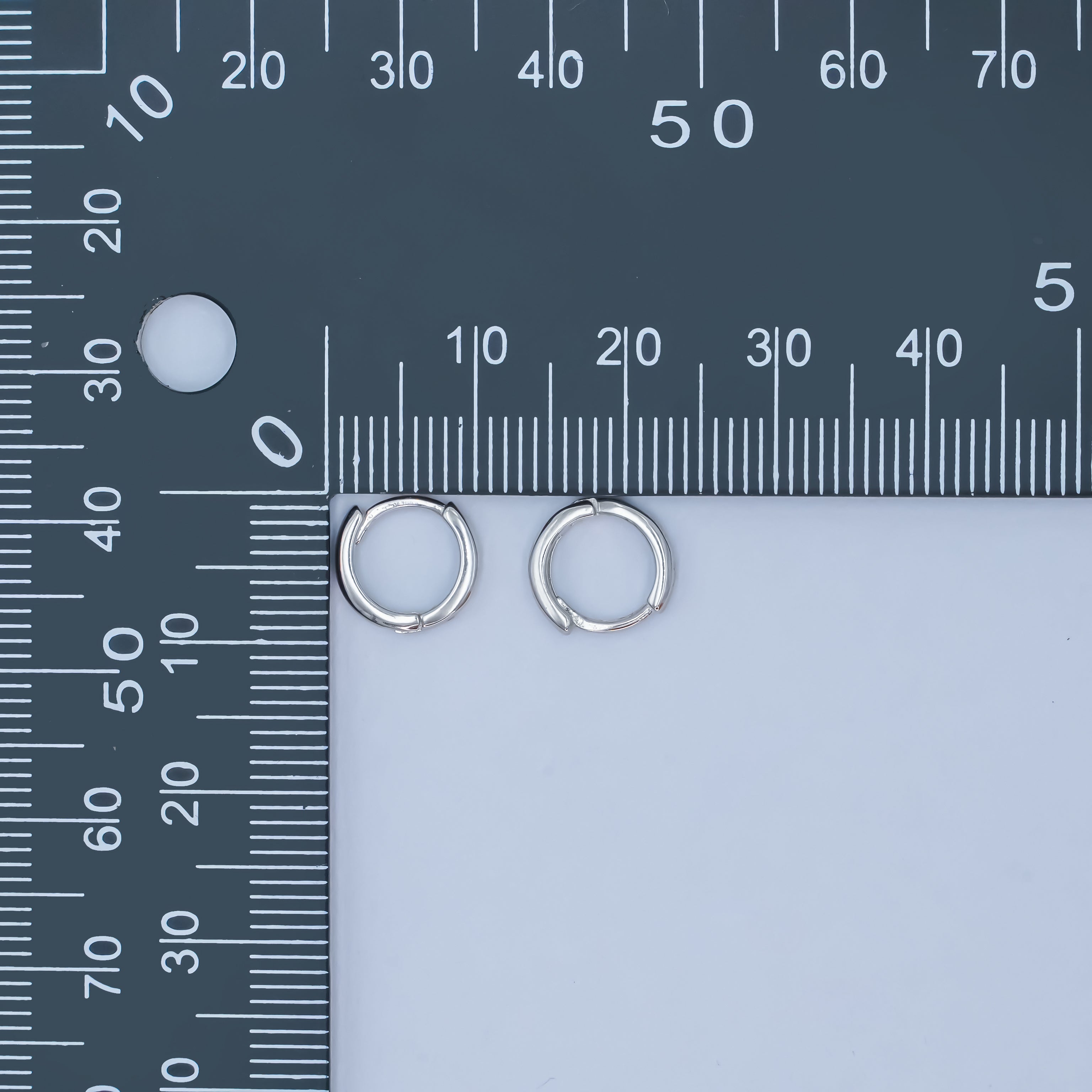 S925 Sterling Silver 10mm Minimalist Huggie Earrings | SL-642