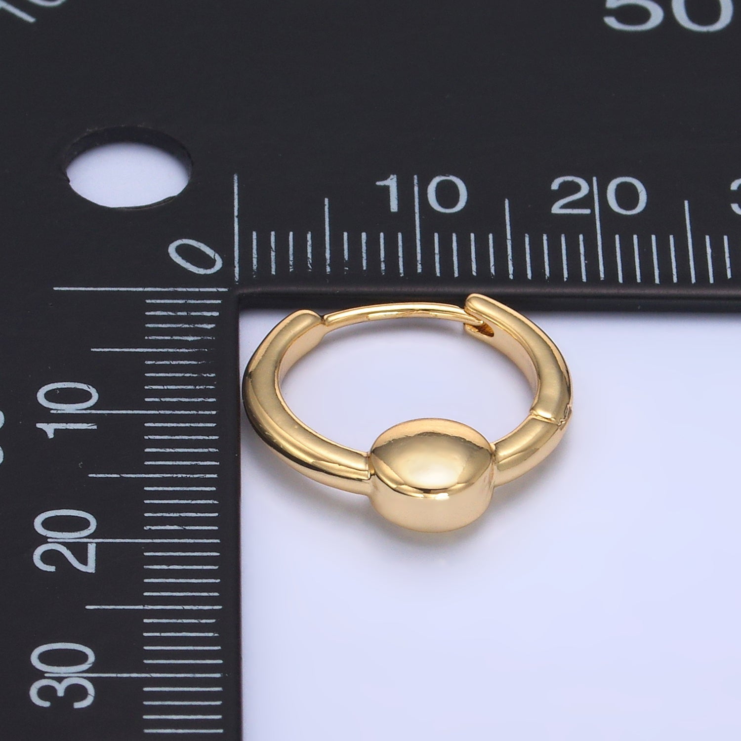 24K Gold Filled 18mm Round Minimalist Huggie Earrings | AB684