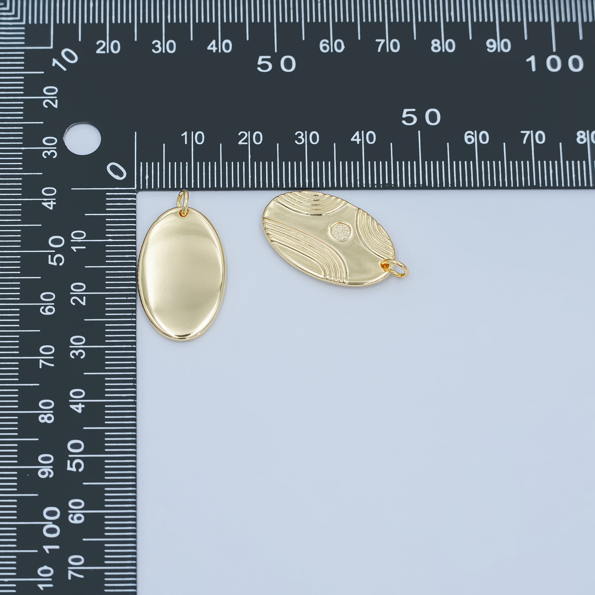 24K Gold Filled Lined Geometric Oval Charm | N076