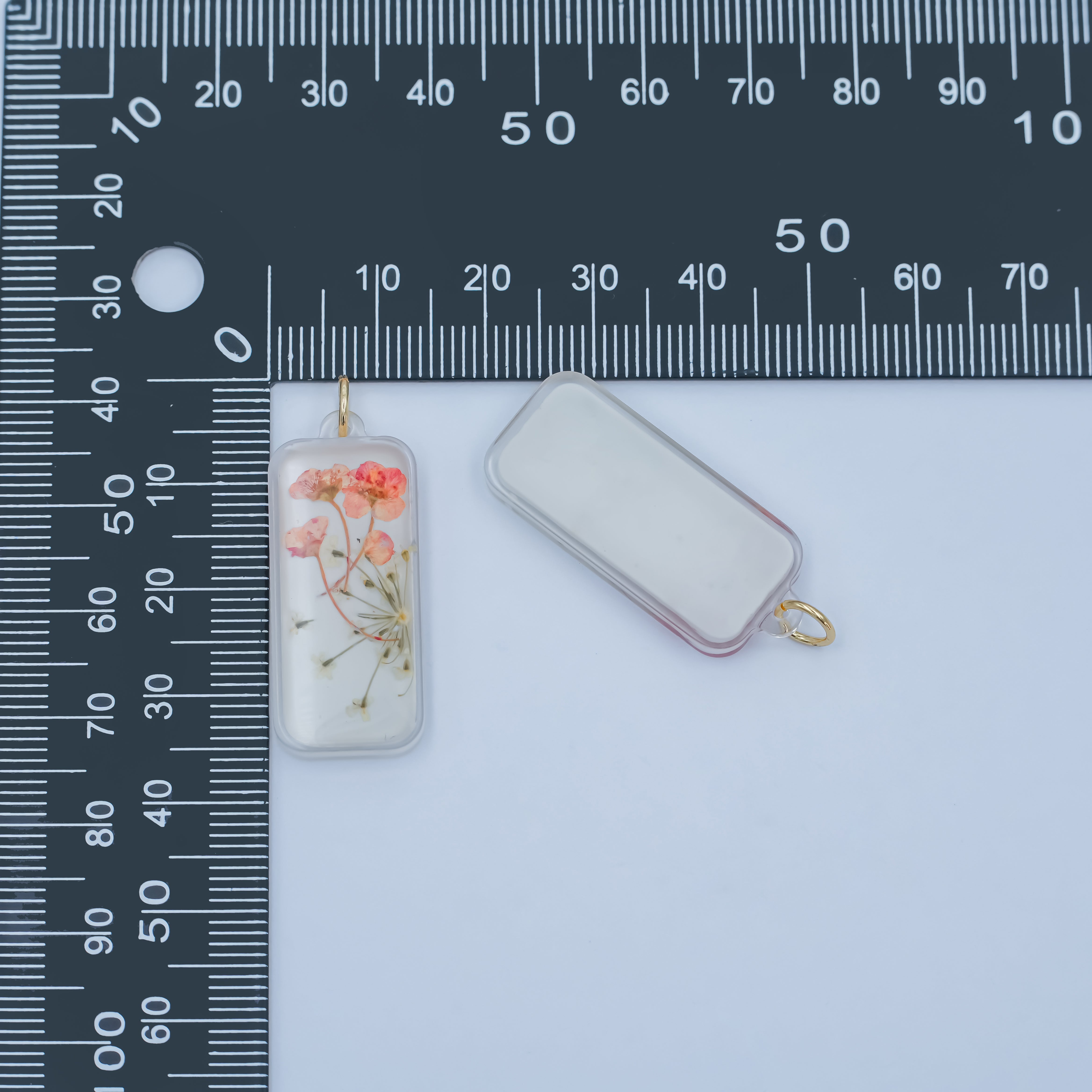 Handmade Pressed Poppy Baby's-breath Flower Rectangular Resin Charm | N063