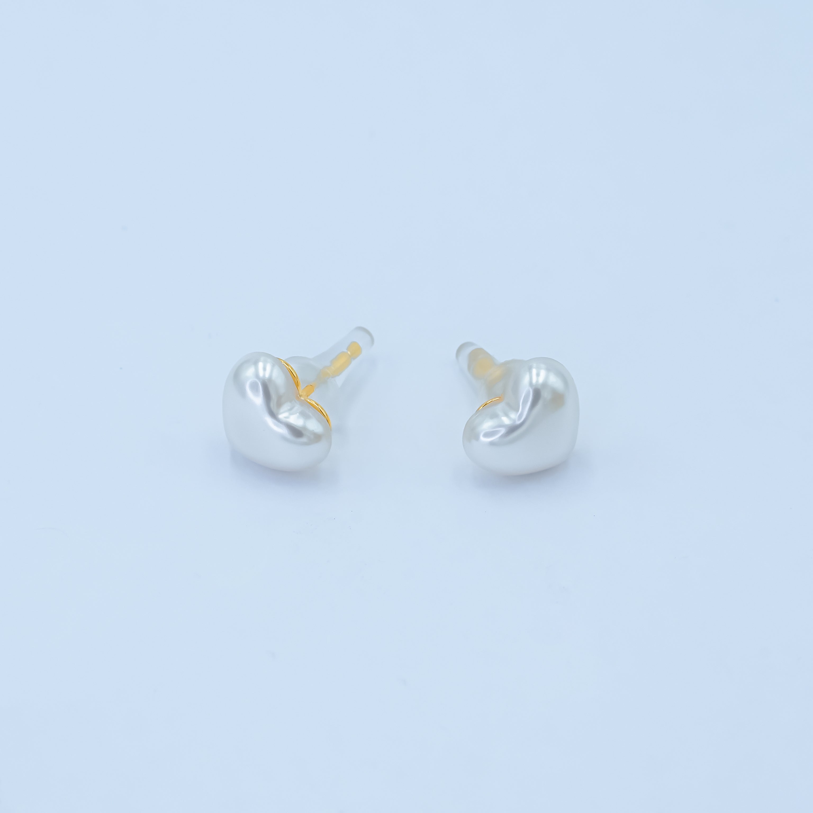 24K Gold Plated White Shell Pearl Heart Stud Earrings in Gold & Silver | T439 T440