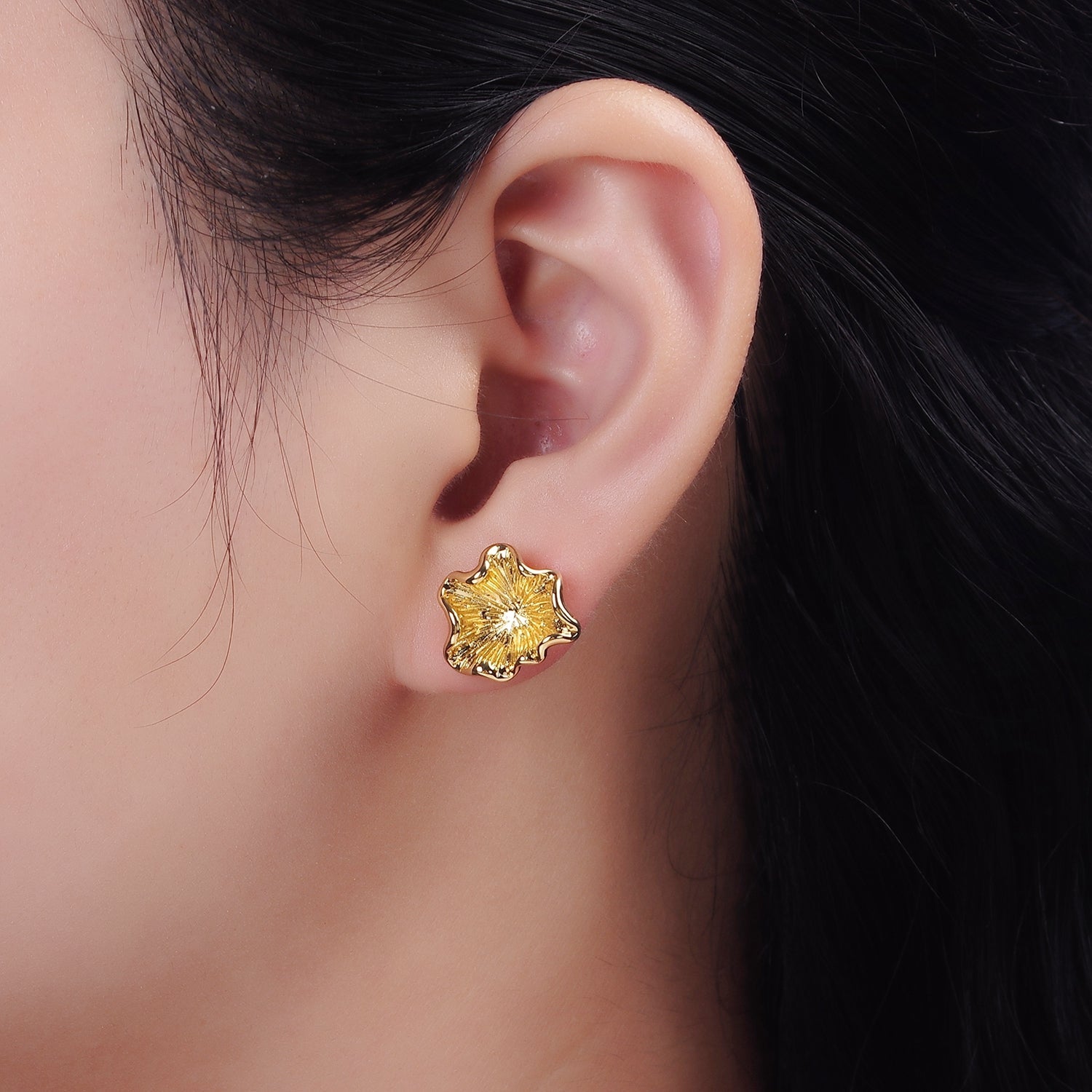 24K Gold Filled Flower Sunburst Molten Stud Earrings | V067 - DLUXCA