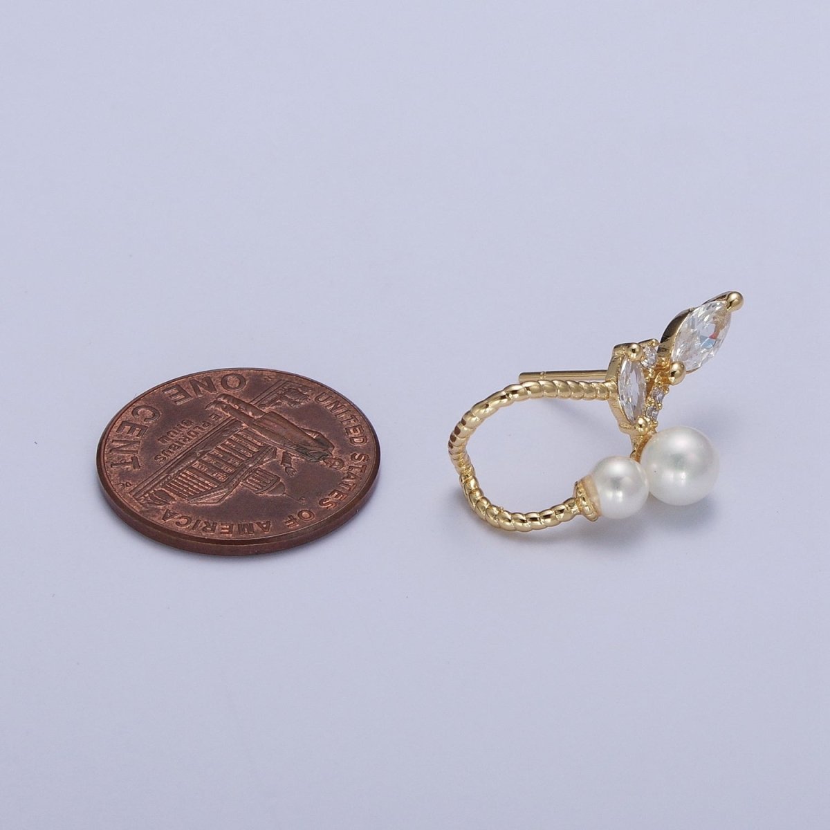 Abstract Marquise Stud Earring With Pearl for Fashion Jewelry P-251 - DLUXCA