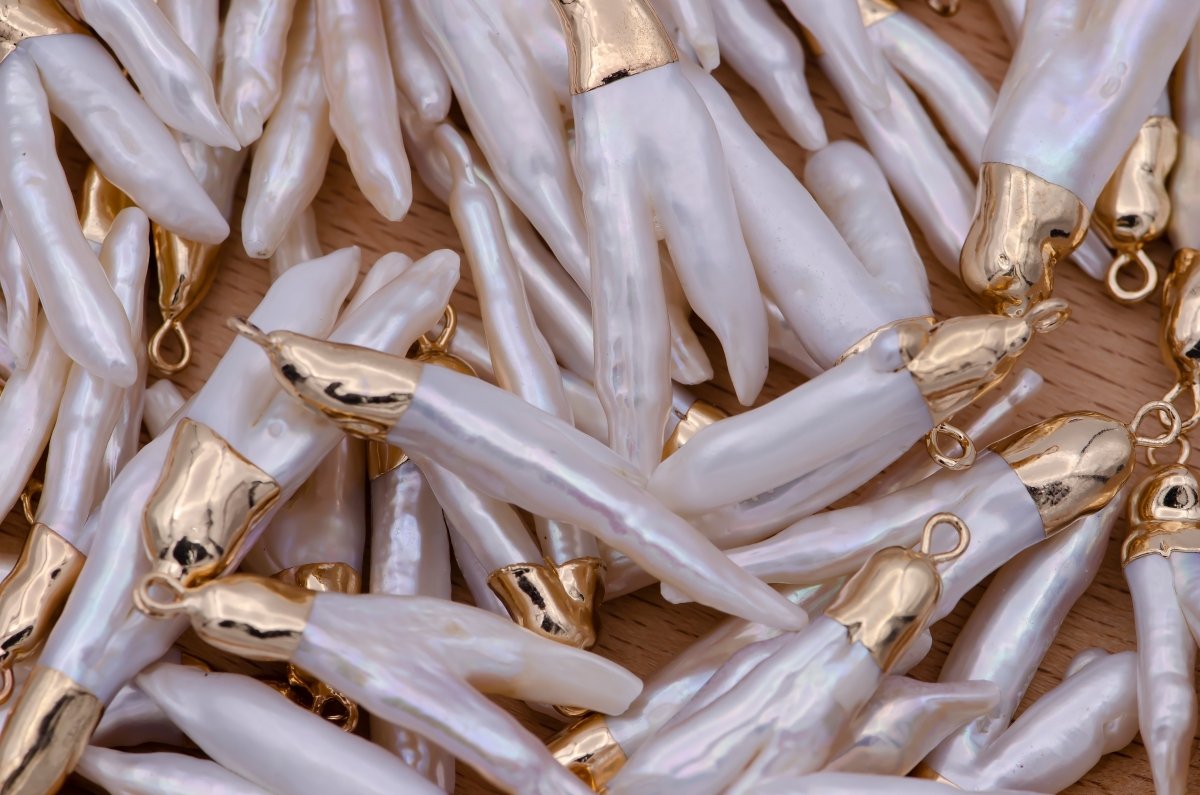 Biwa Natural Pearl Claw Pendant, Freeform Chicken Feet Pearl Charm, 2 branch freshwater pearls, gemstone beads, craft supplies P-1577 - DLUXCA