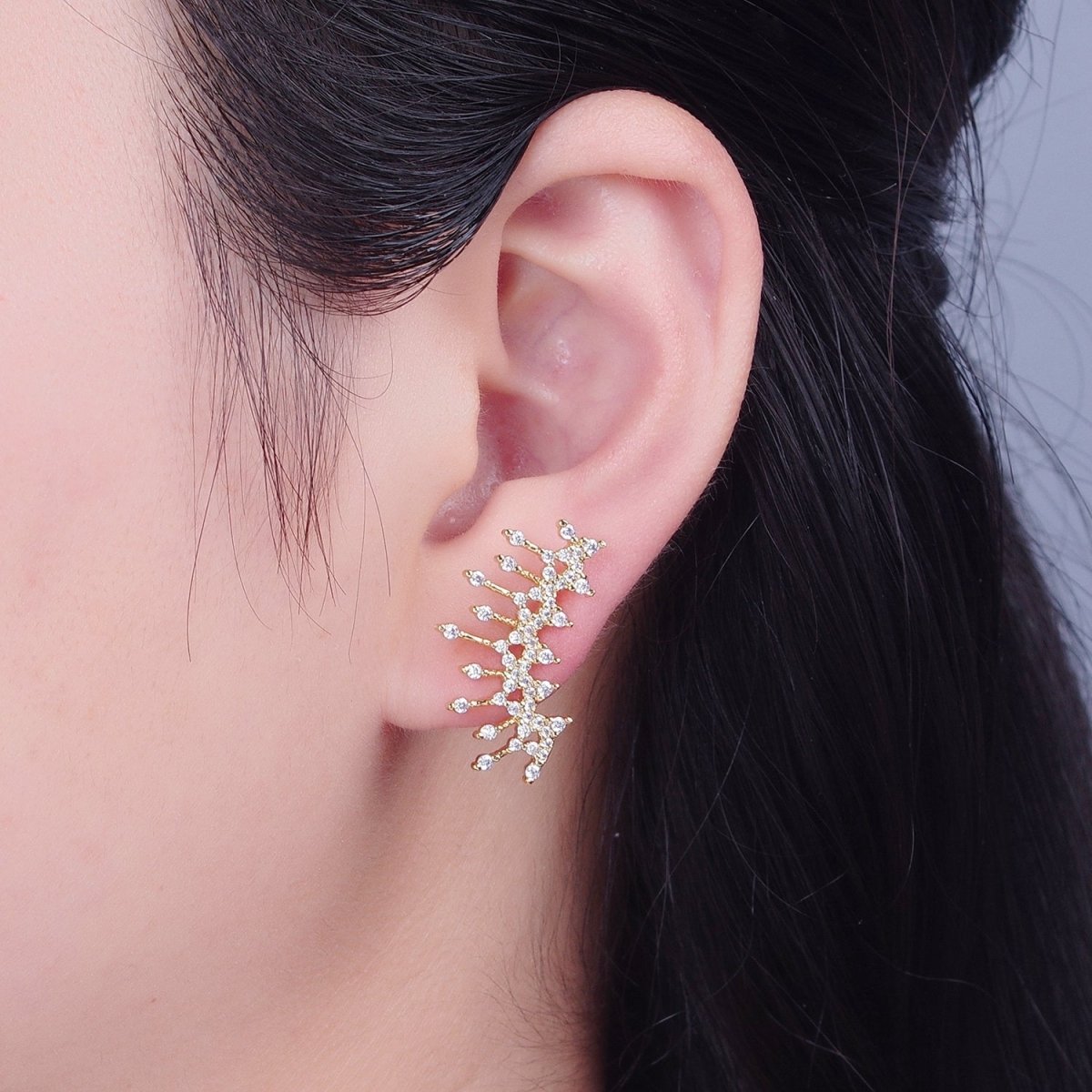 Chunky Gold Half Sunburst Stud Earrings CZ Sun Ray Stud T-467 - DLUXCA