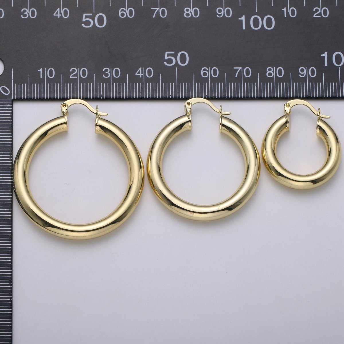 Chunky Lightweight Hoop Earrings - Hollow Light Hoop Earrings - Big Gold Hoops - Simple Everyday Earrings 40mm, 35mm, 30mm, 25mm, 20mm Q-460 - Q-463