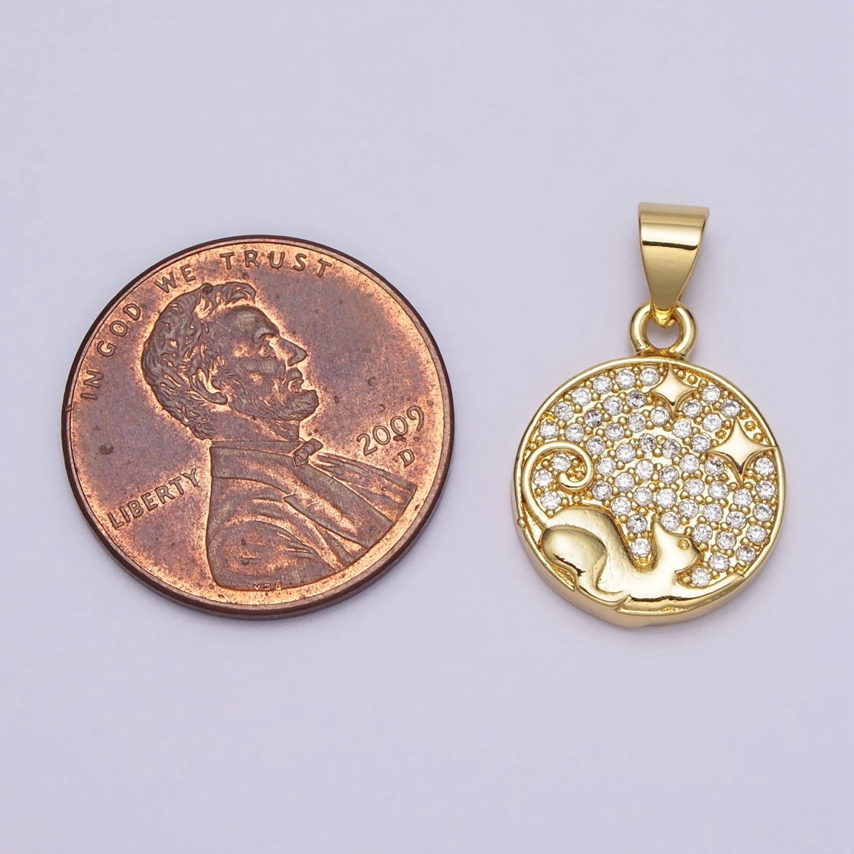Clear Micro Paved CZ Curling Pet Cat Stars Gold Round Pendant | AA092 - DLUXCA
