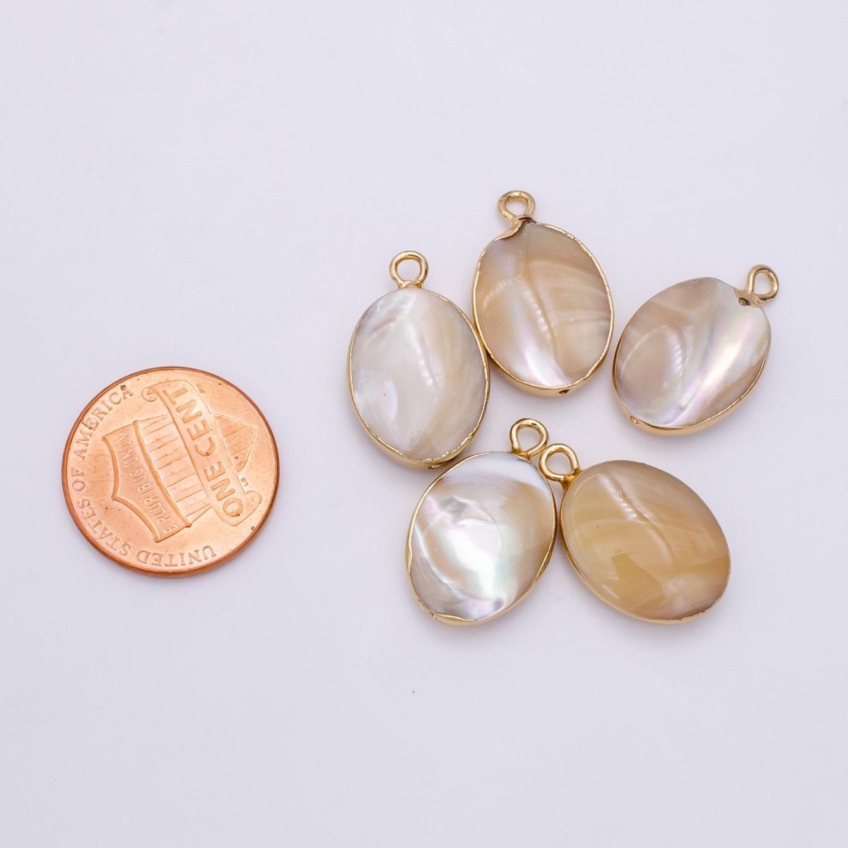 Clearance! Fresh Water Freeform Pearl Oval Ellipse Pearl Charm Pendant with 18k Gold Electroplated Edge Charm Bracelet Anklet Necklace 21mmx14mm P-1766