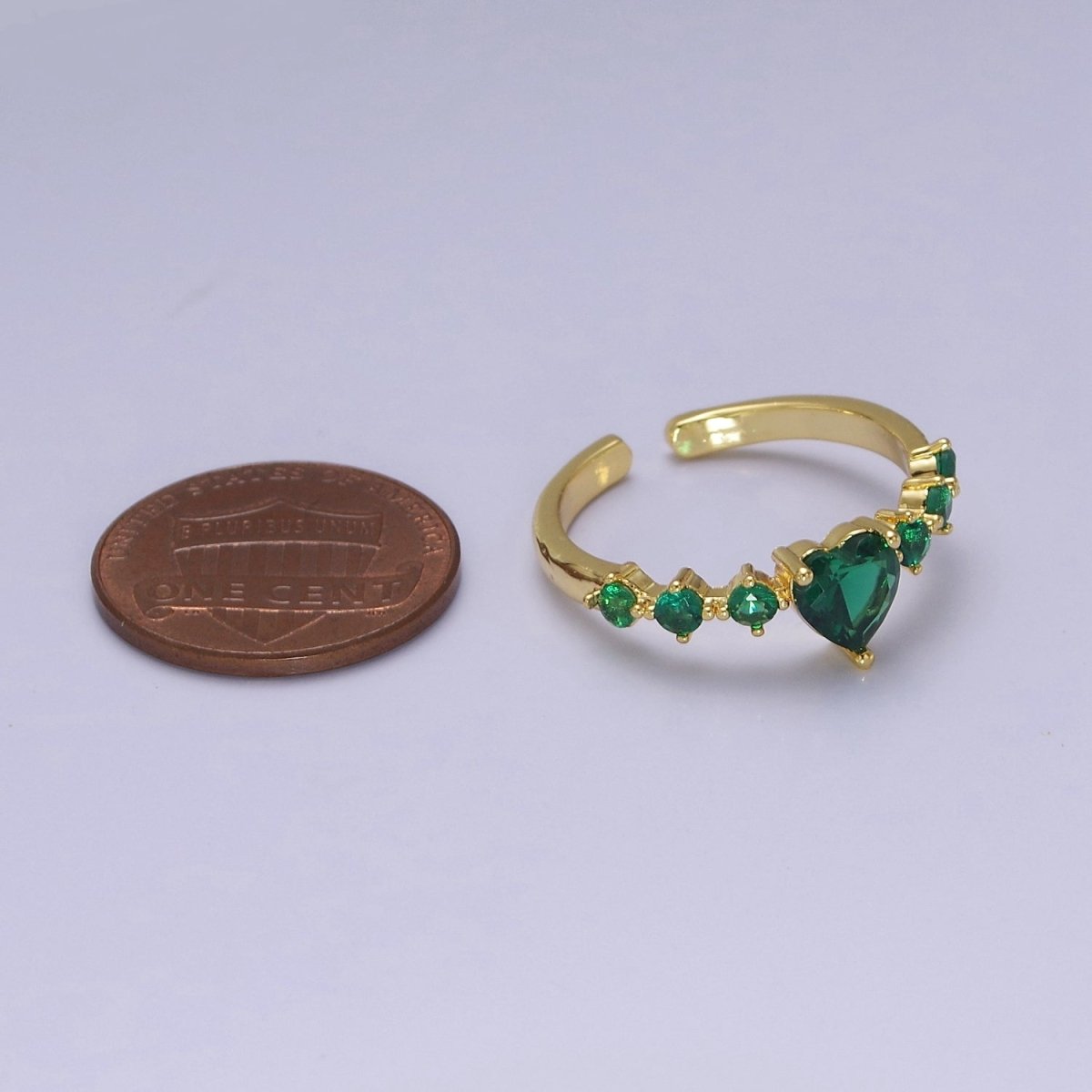 Dainty Emerald Green Heart Cz Stone Ring O-2106 - DLUXCA