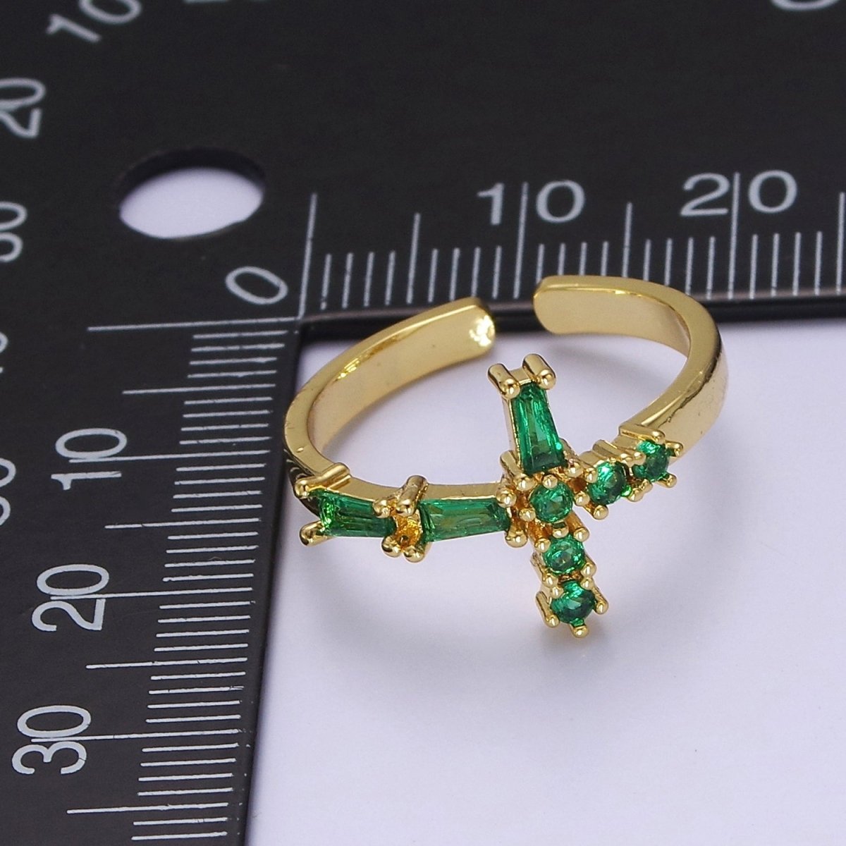OS Dainty Emerald Green Side Cross Ring Green Cz Stone Ring O-2107