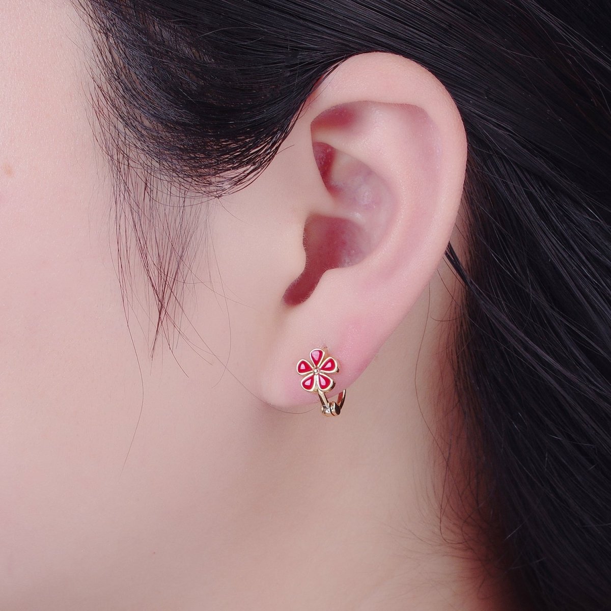 Dainty Enamel Flower Huggie Earring Red Pink Daisy Earring T-445 T-446