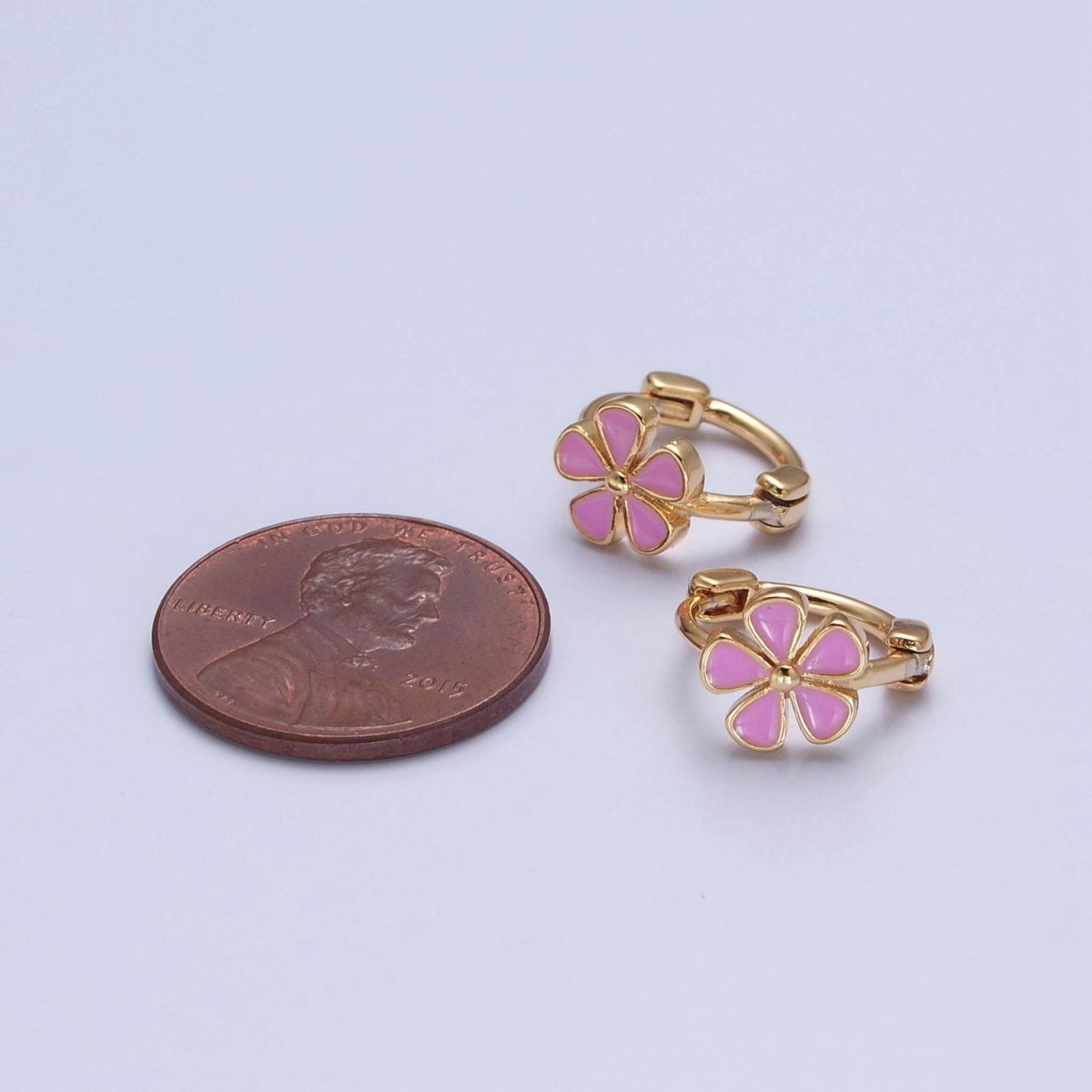 Dainty Enamel Flower Huggie Earring Red Pink Daisy Earring T-445 T-446
