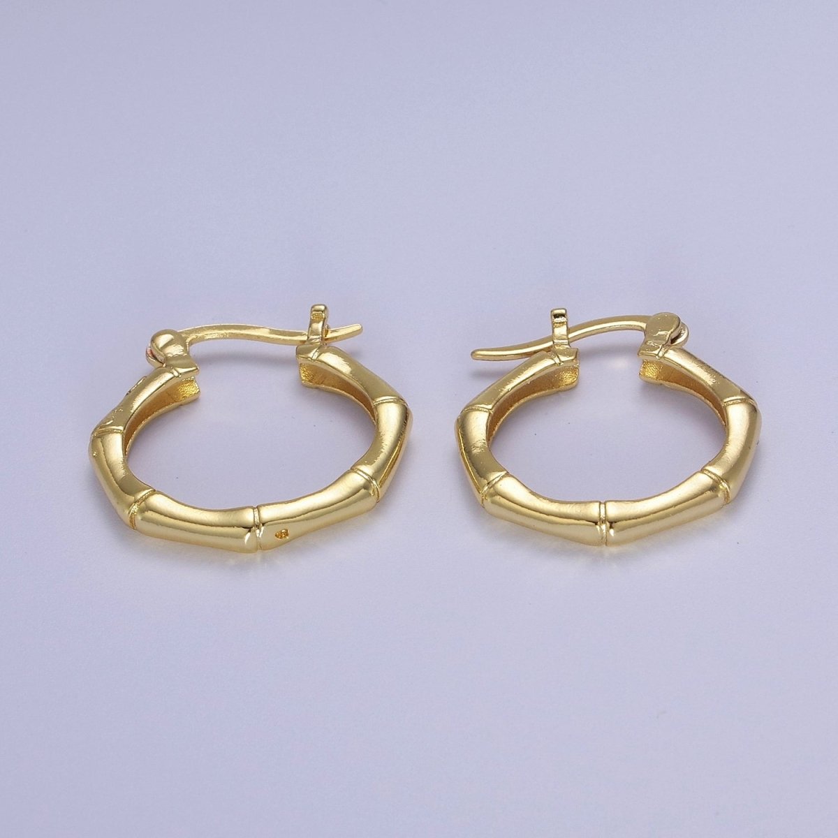 Dainty Gold Bamboo Hoop Earring 23mm Classic Minimalist Hoop V-093 - DLUXCA