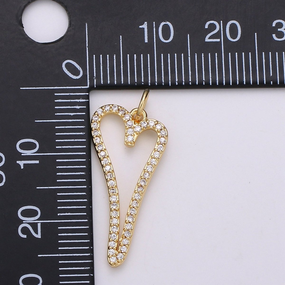 Dainty Gold Filled Crystal Heart D-793 - DLUXCA