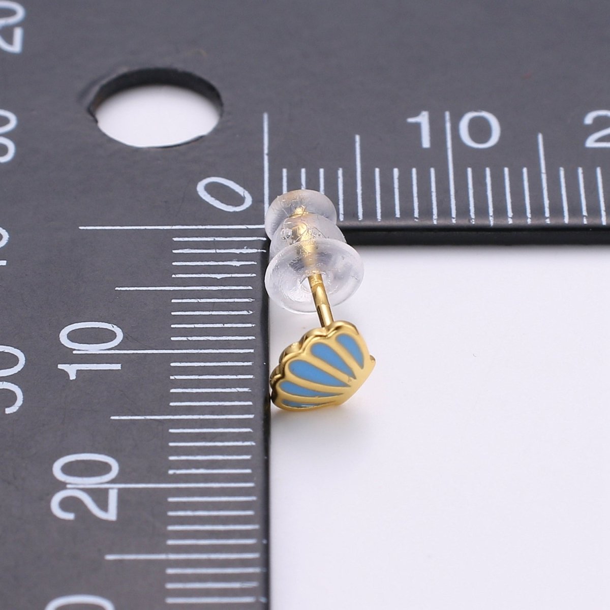 Dainty Gold Shell Stud Earrings, Gold Stud, Silver Stud, Gold Earring Minimalist Ocean Beach Design for gift Q-376 Q-377