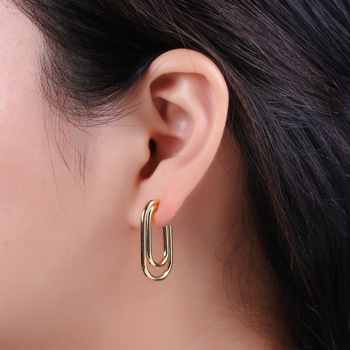 Dainty Hoop Earring Oval Hoop Earring for Everyday Wear Jewelry T-256
