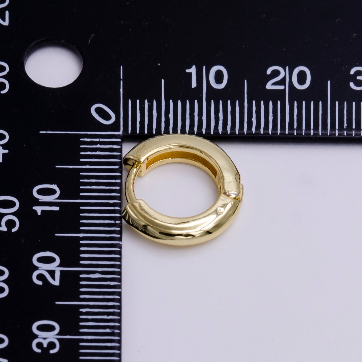 Dainty Hoop earrings 14k Gold Filled Hoop Earring 15mm Huggie Earring for Everyday Wear Hypoallergenic Jewelry Q-225 Q-226 T-278