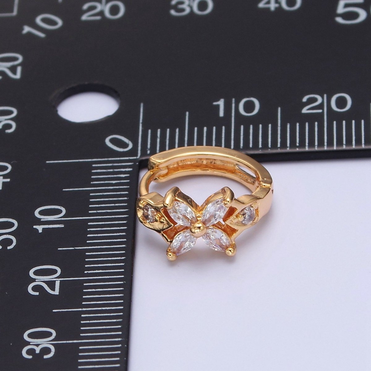 Dainty Huggie Earrings, Floral Earrings, Minimalist Earrings, Tiny Huggie Earrings, Star Earrings T-392 - DLUXCA