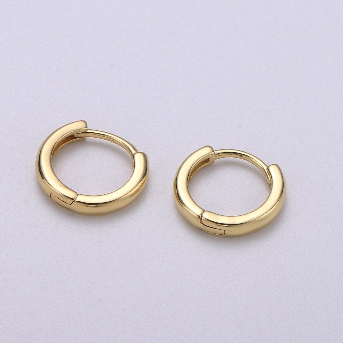 Dainty Hypoallergenic Cartilage Earrings Tiny Hoop Earrings 14K Gold Filled Hoop Tiny Hoop Earrings Small Huggie Minimalist Dainty Hoops for Gift idea Q-224 Q-494