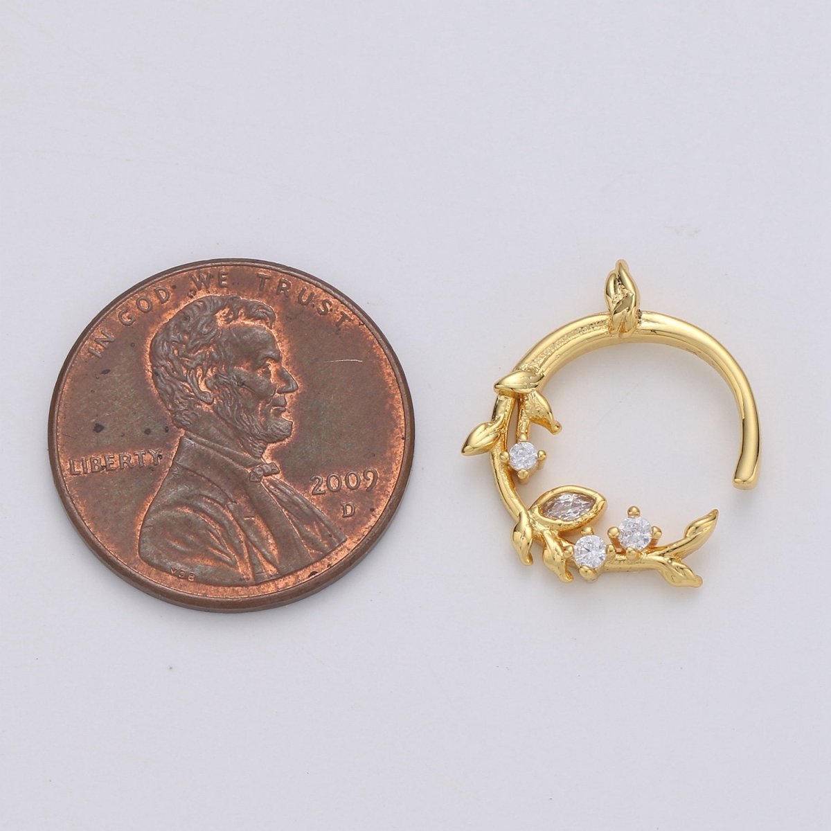 Dainty Laurel Leaves Wreath, Olive Leaf Wreath, Leaves Crown Charm Pendant, Greece, Gold Filled, Silver Round Charm D-184 D-185