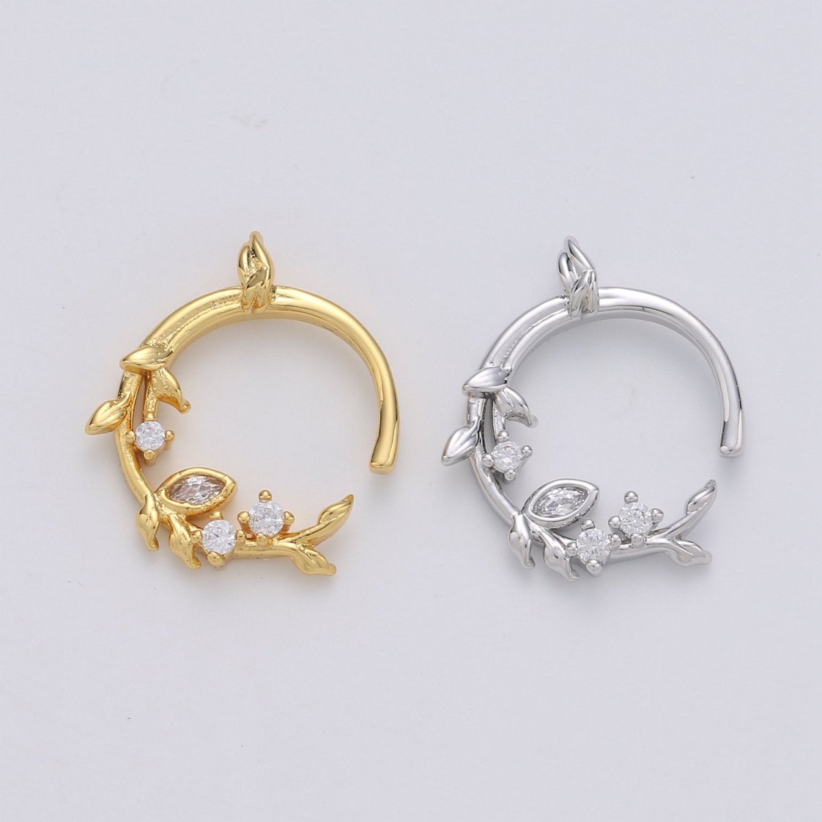 Dainty Laurel Leaves Wreath, Olive Leaf Wreath, Leaves Crown Charm Pendant, Greece, Gold Filled, Silver Round Charm D-184 D-185