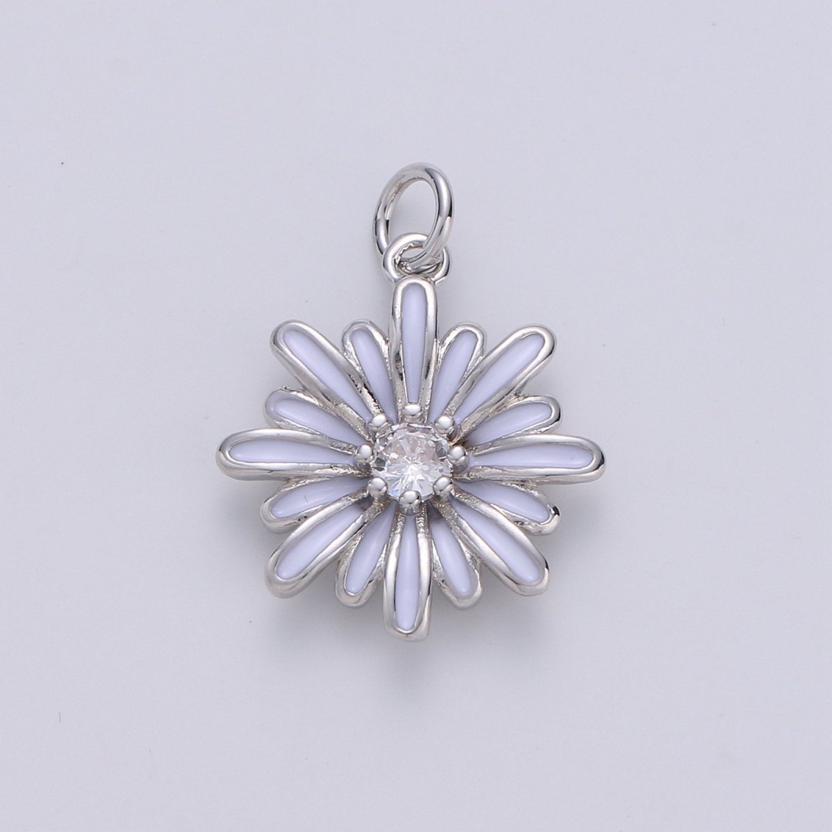 Dainty White daisy charm in Gold / Silver Plated for Jewelry Making Supply D-270 D-271