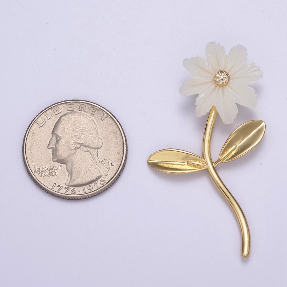 Dangle Carved White Pearl flower Poppy Charm / Daisy pendant for Necklace Charm Minimalist Jewelry H-061 H-067