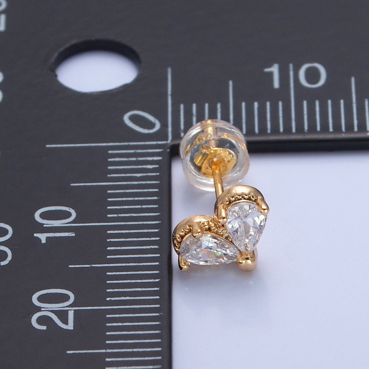 Darling Heart Pave Stud Earring T-502 - DLUXCA