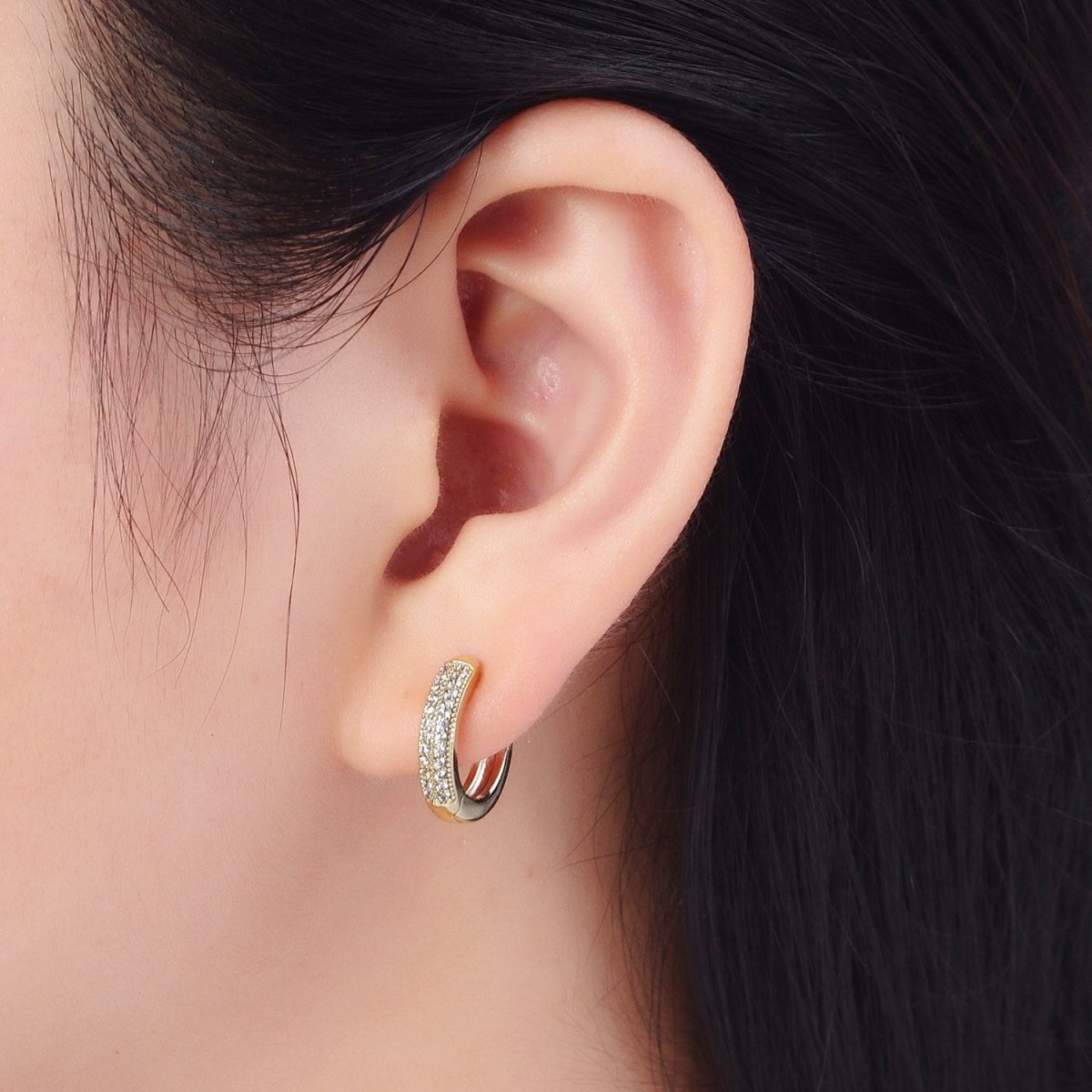 Diamond CZ Huggie Hoop Earrings / 14k Gold Filled Double Row Micro Pave Petite Diamond Huggie Hoop Earring for Everyday Use. Y-002 - DLUXCA