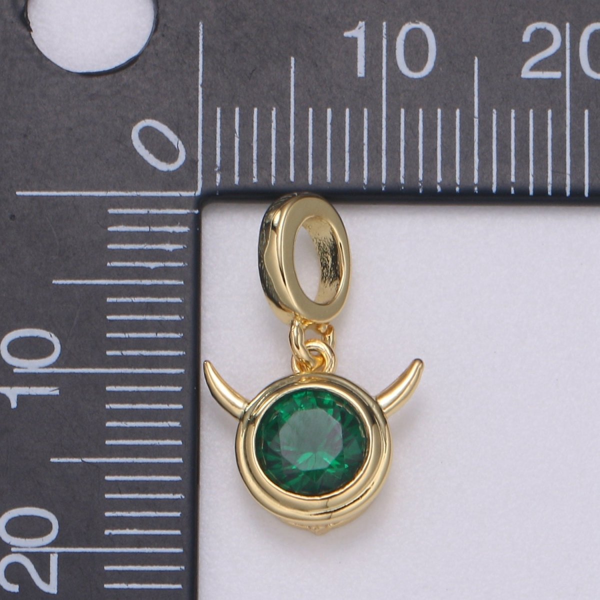 Emerald Green Gold Filled Circle Pendants H-600 H-606