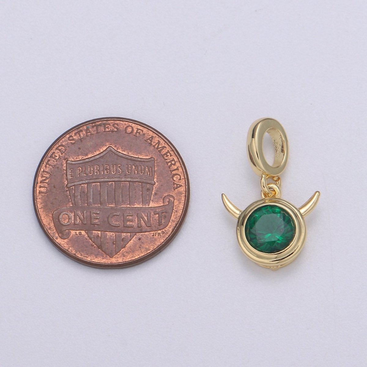 Emerald Green Gold Filled Circle Pendants H-600 H-606