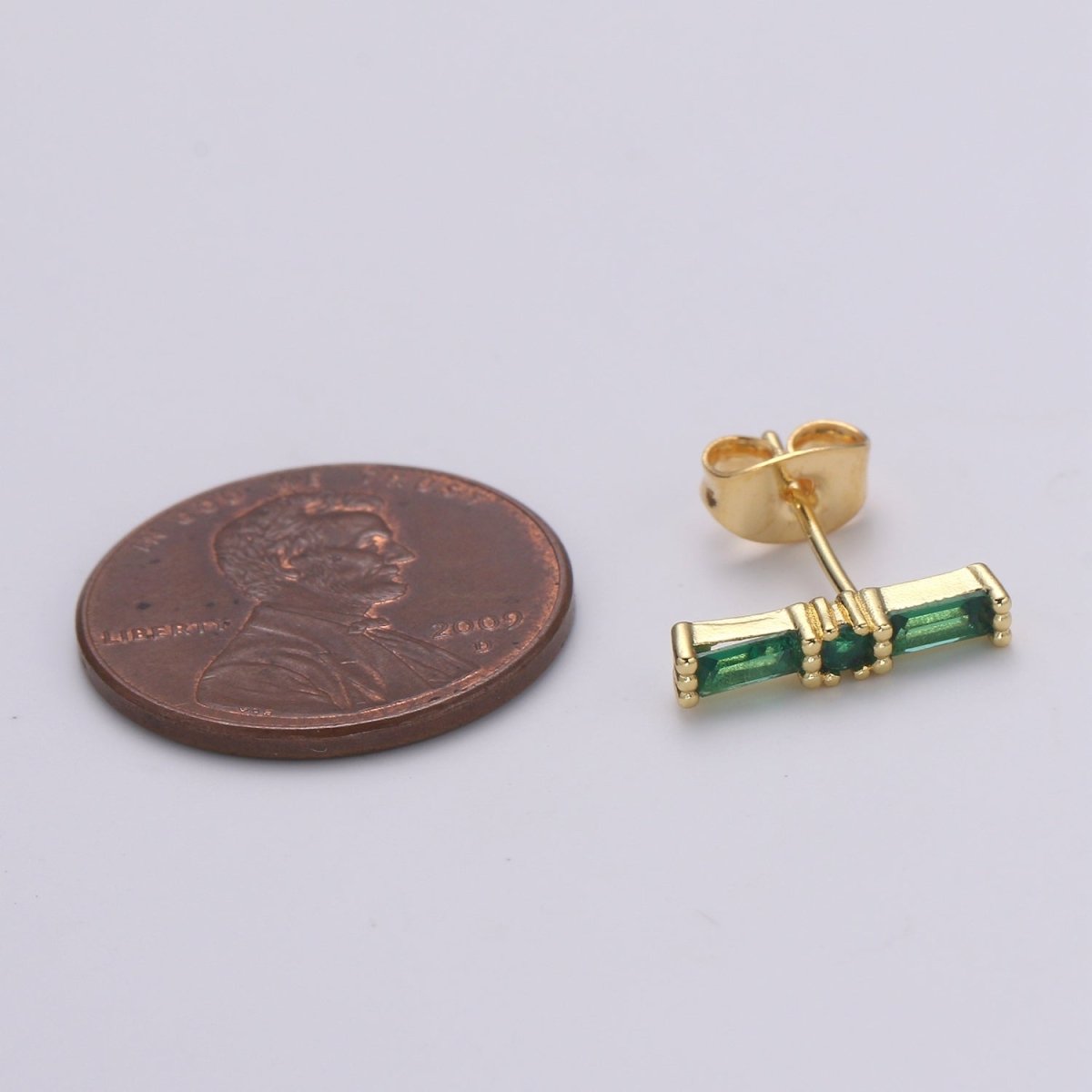 Emerald Stud Earring - Green Stone Stud Earring - Dainty Stud Earring -18k Gold Stud Earring Q-511 - DLUXCA