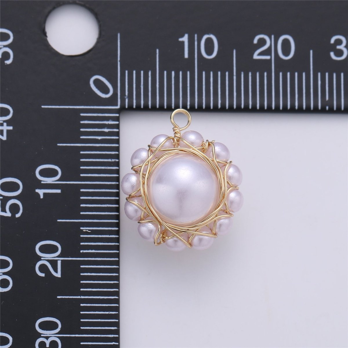 Faux Pearls in Hand Wired Circle E-507 - DLUXCA
