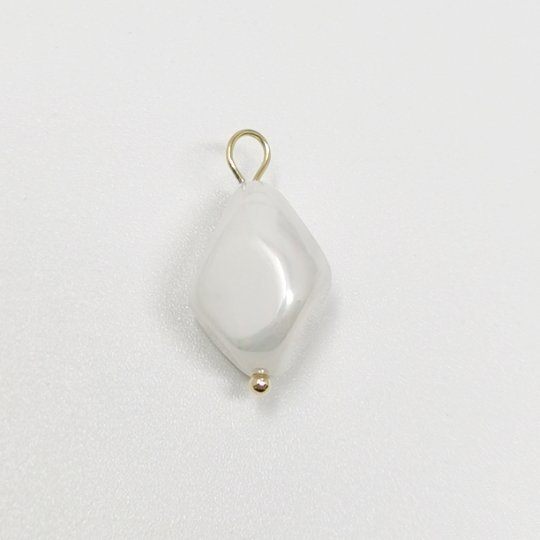 OS Freeform Pearl Charm Gold Smooth Natural White Shell Nugget Pearl pendant - Measuring 10-12mm P-1573 P-1574