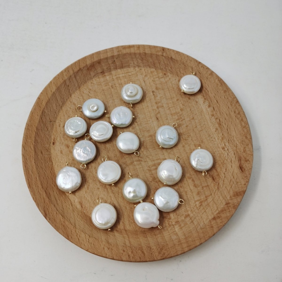 OS Freshwater Pearl Dainty Round Pearl Connectors P-1788