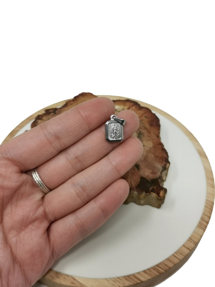 Gold Filled Holy Mother Mary Catholic Church Symbol God Church Religious Necklace Medallion Pendant Plate Charm Virgin Mary Bails Jewelry Making J-610