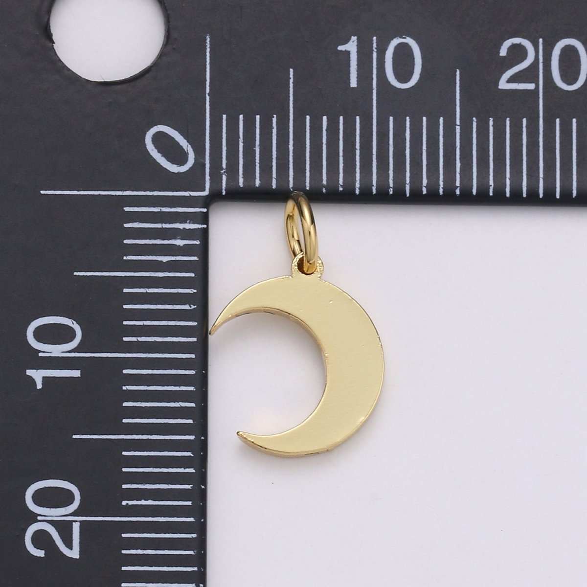 Gold Filled Simple Moon Charm D-779 - DLUXCA