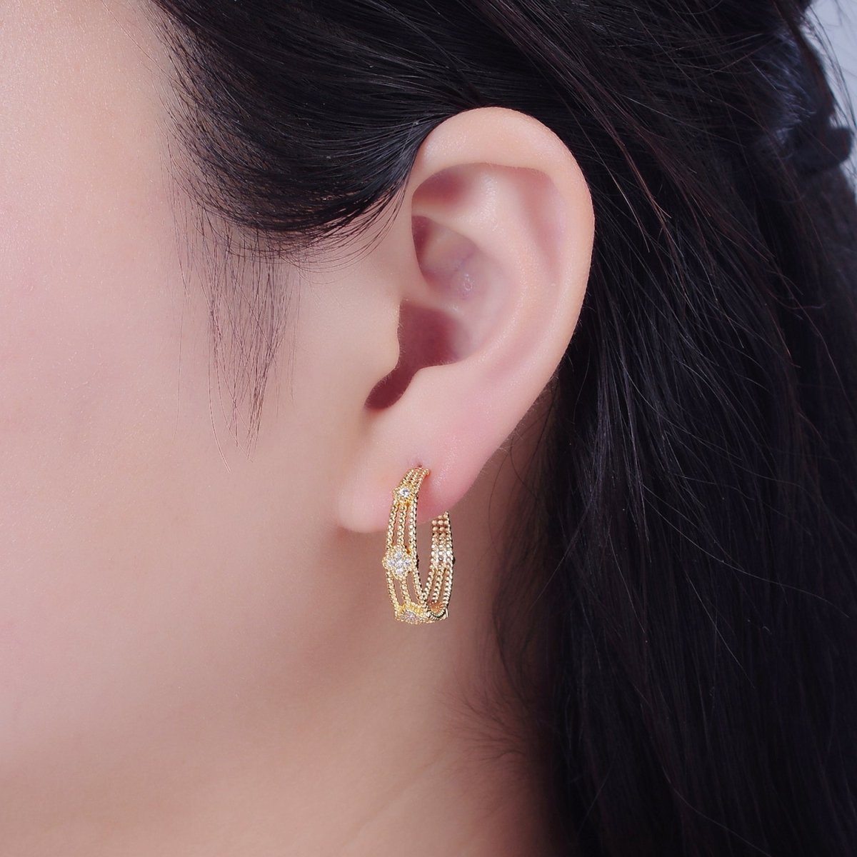 Gold Hoop Earring with Clover CZ for Lucky Jewelry T-381 - DLUXCA