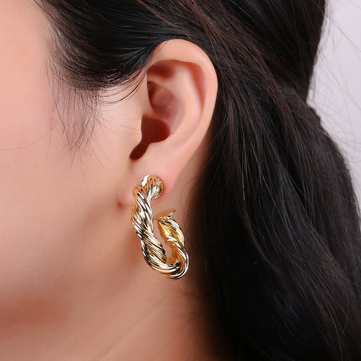 Gold Hoop Earrings, Small tube Hoop Earrings, Medium Twisted Hoop Earrings, chunky Gold Hoop Earrings, Thick 14k Gold Filled Hoop Earrings