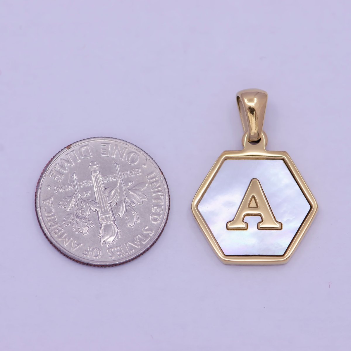 Gold Initial Letter Necklace Pendant Hexagon Alphabet Charm Mother of pearl Letter Minimalist Jewelry Shell Hexagon Pendant for Necklace Bracelet A-875-A-887