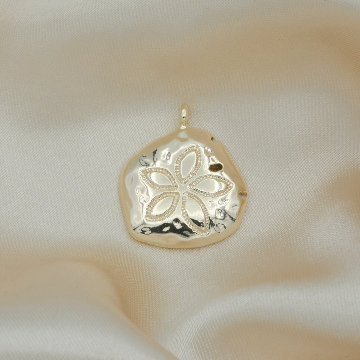 Gold Plated Daisy Flower Rustic Coin Charm, Plain Gold Ancient Medallion Charm Pendant GP-131 - DLUXCA
