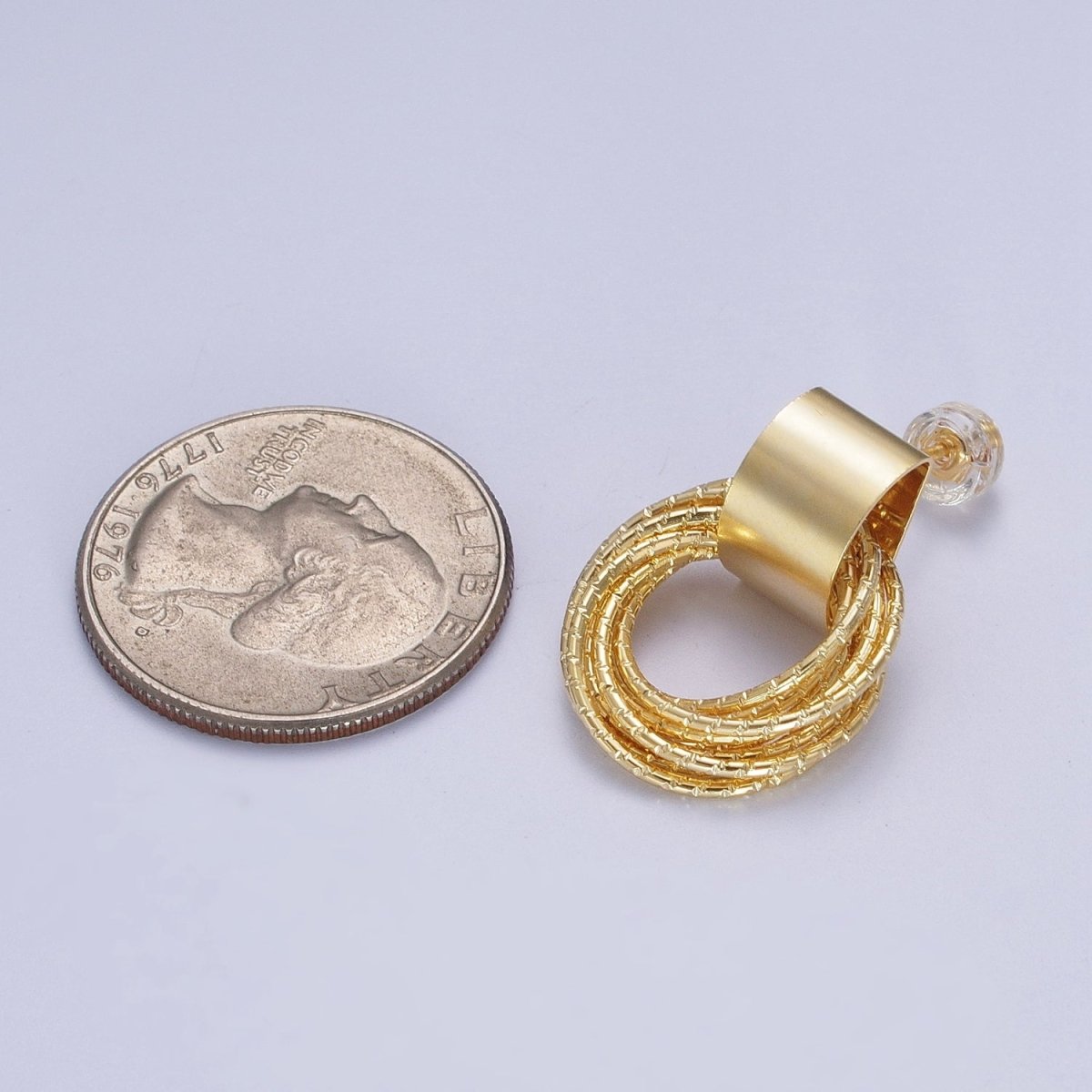 Gold Round Textured Chain Wreath Geometric Stud Earrings | AE1040 - DLUXCA