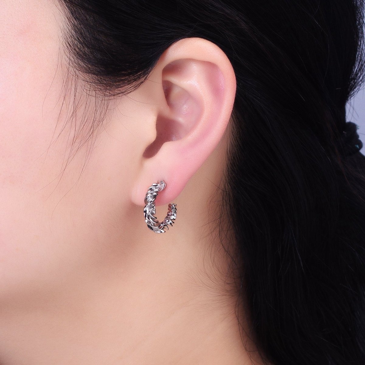 Gold, Silver 20mm Abstract Twist Foil Geometric C-Shaped Hoop Earrings | AB589 AB590