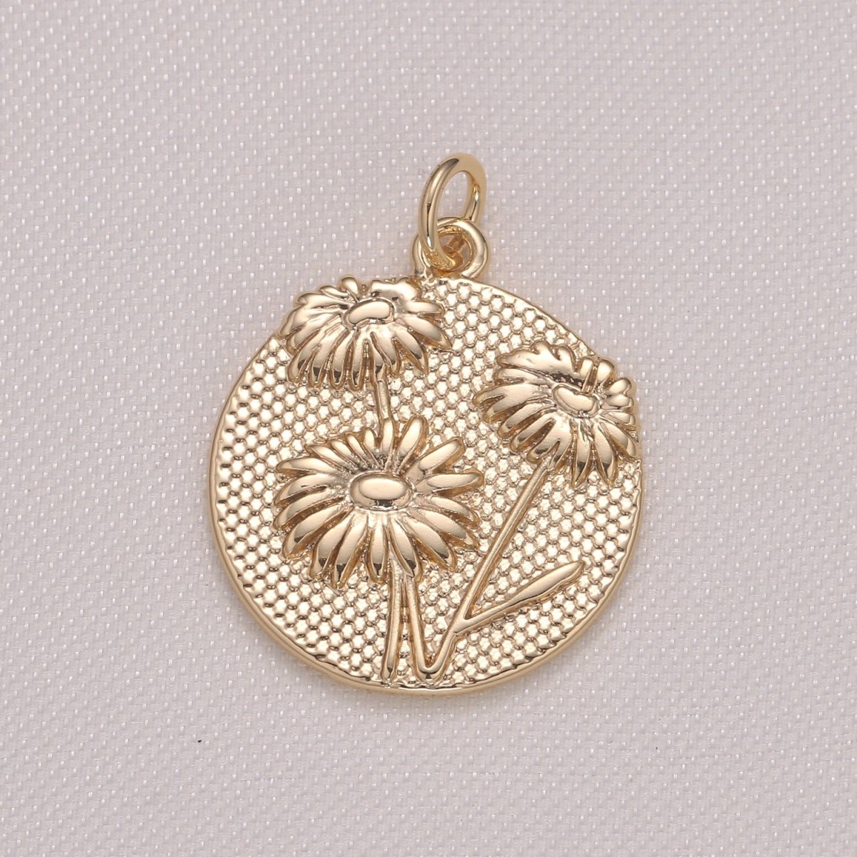Golden Daisy Flower Medal Rustic Coin Charm, Gold Plated Floral Nature Medallion Charm Pendant GP-943